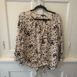 West Kei Black and Cream Tie-Front Blouse